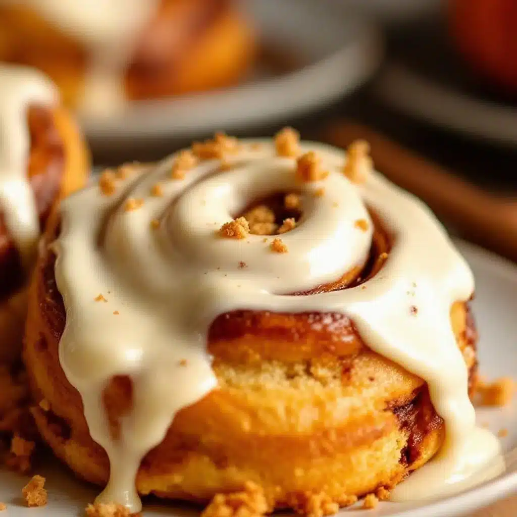 pumpkin cinnamon rolls - featured image